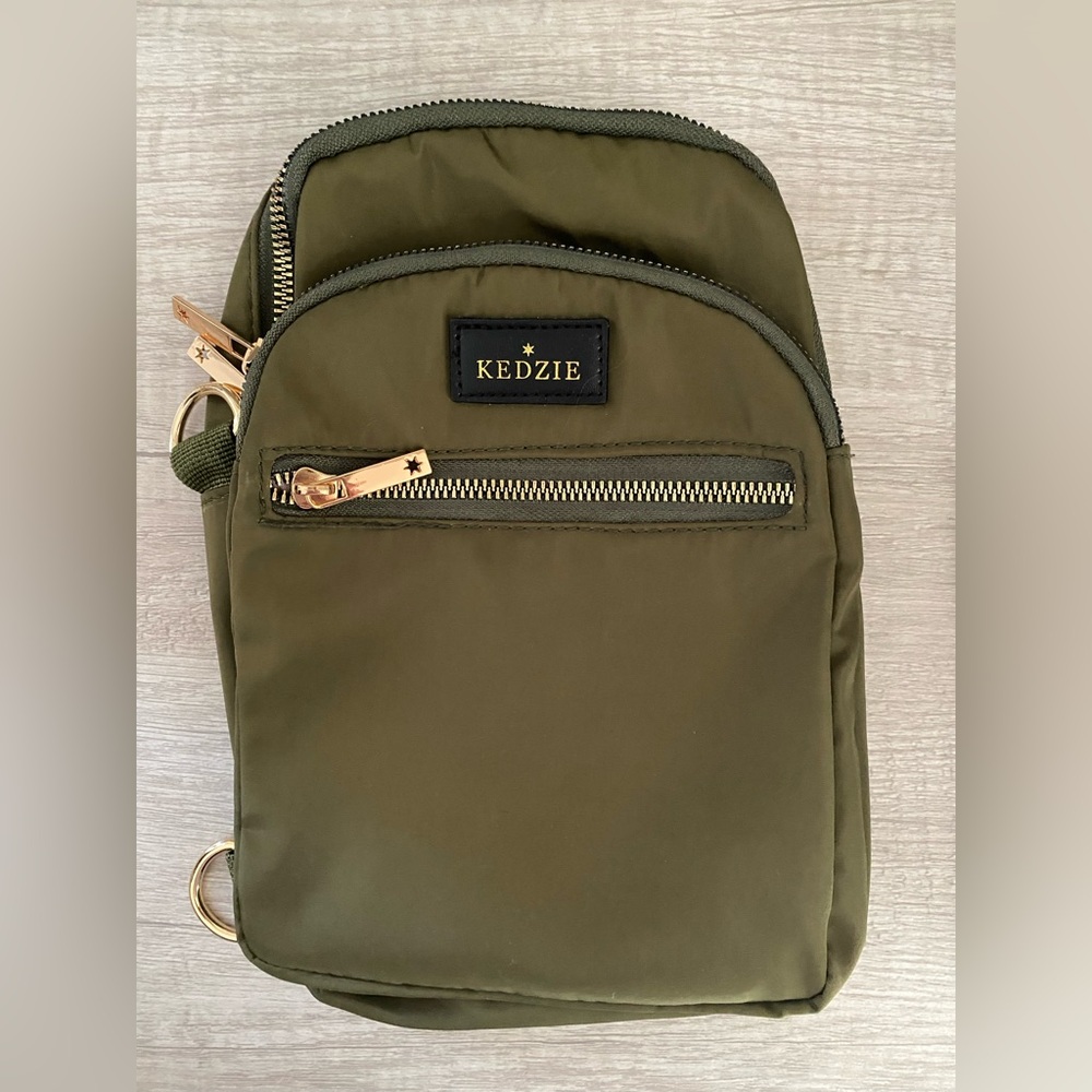 NWOT cross body bag